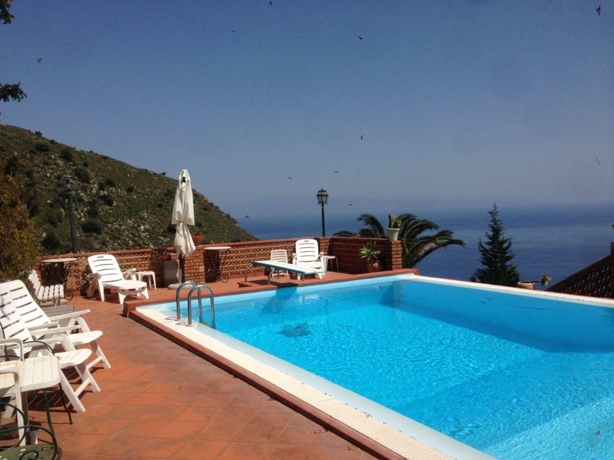Villa Branco Taormina Luaran gambar